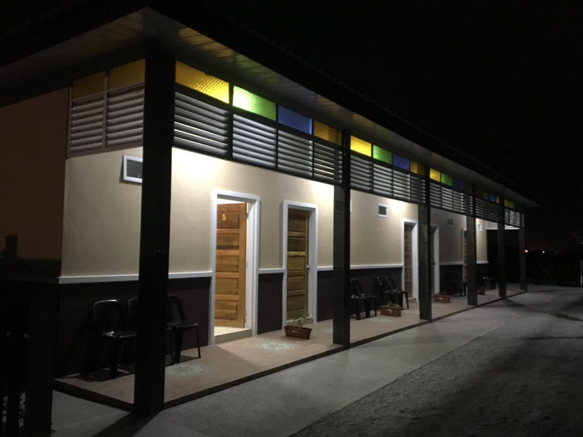 D' Village Cottage Pantai Cenang  Buitenkant foto