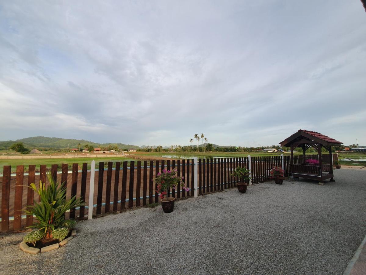 D' Village Cottage Pantai Cenang  Buitenkant foto