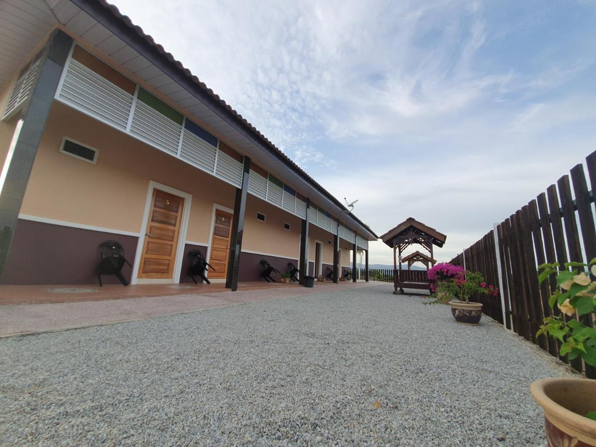 D' Village Cottage Pantai Cenang  Buitenkant foto