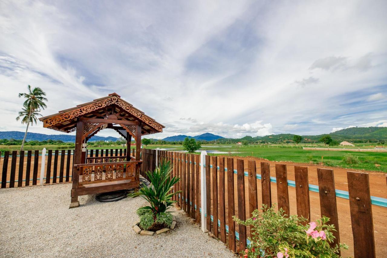 D' Village Cottage Pantai Cenang  Buitenkant foto